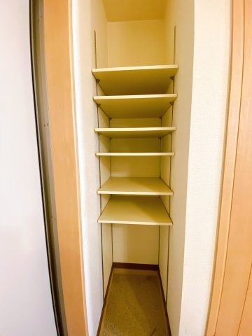 メープルハウスの収納|別のお部屋の写真となります。
イメージです。