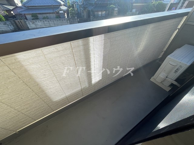 グラース（ＧＲＡＣＥ）のバルコニー