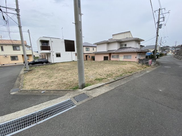 【前面道路含む現地写真】 | 温水西一丁目(売地)