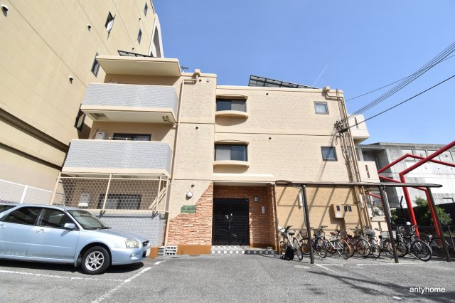 グリーンヒル江坂　仲介手数料無料の外観