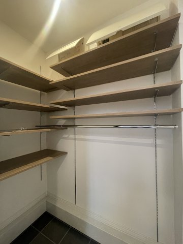 中央区姥ケ山3丁目　中古戸建の収納