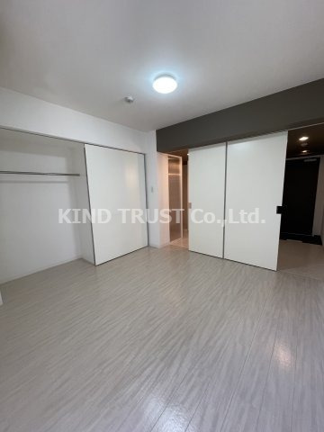 ロイヤルメゾン西天満の居間・リビング|おしゃれなリビングです