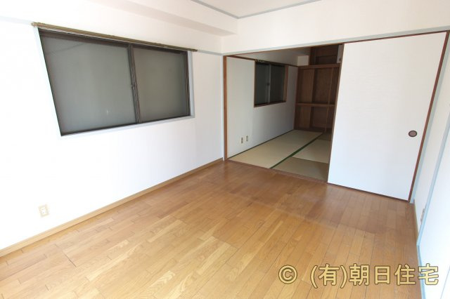 コーポみきの洋室