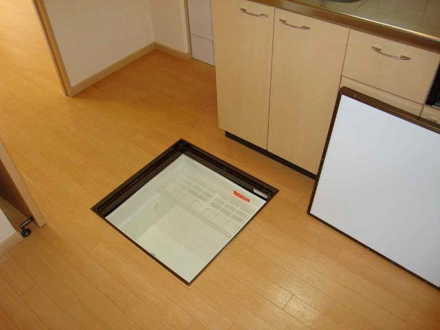 Ｕｒｂａｎ Ｋｎｏｌｌ（アーバン ノール）【キャッシュバック対象物件】の収納|床下収納