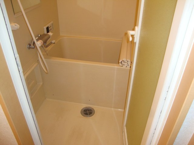 Ｕｒｂａｎ Ｋｎｏｌｌ（アーバン ノール）【キャッシュバック対象物件】の浴室|ユニットバス