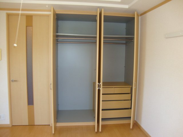 Ｕｒｂａｎ Ｋｎｏｌｌ（アーバン ノール）【キャッシュバック対象物件】の収納|洋室　収納