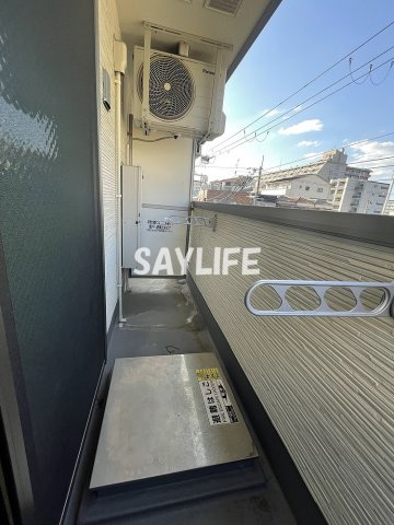 フジパレス鶴見Ⅵ番館のバルコニー