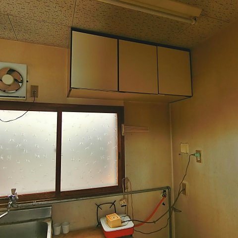 共同ビルの和室