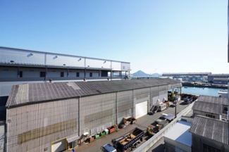 【展望】 | 【眺望】
本物件からは厳島がバッチリ！
瀬戸内海に出る寸前にある本物件は、
少しだけ、オーシャンビューの雰囲気を楽しめます！
周りに高い建物も無いので、青空まで手が届きそうな眺望をしております。