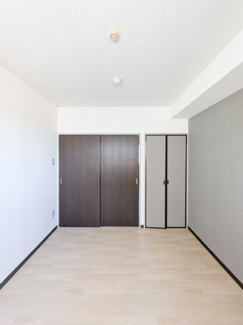 【洋室】 | 御幸ビル