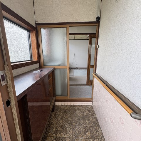室蘭市常盤町１０－５戸建の玄関