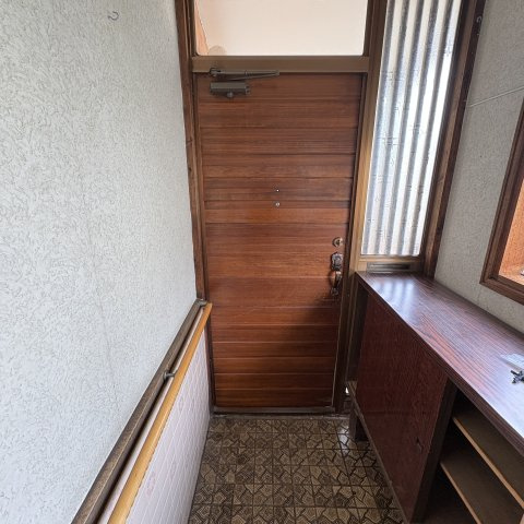 室蘭市常盤町１０－５戸建の玄関