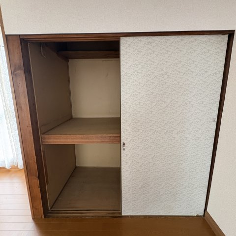 室蘭市常盤町１０－５戸建の収納
