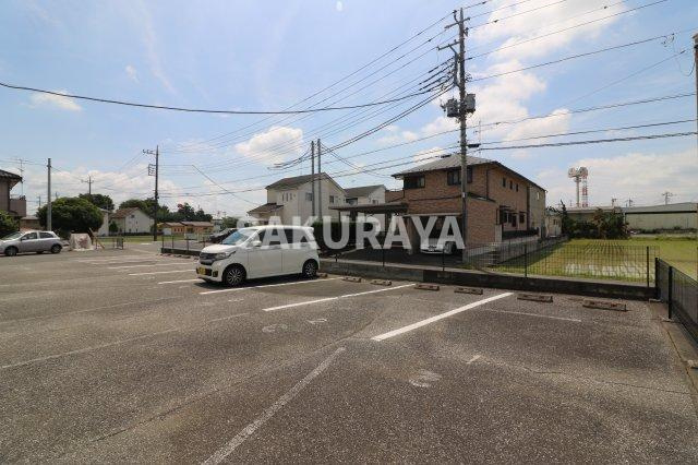 シティーハイム　ラブリーハイツの駐車場|2023年6月撮影。