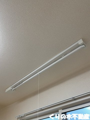 【設備】 | ラポール山路 | 室内物干し（同タイプのお部屋です。現況を優先します。）