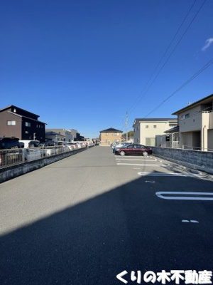 【駐車場】 | ラポール山路 | 駐車場です
