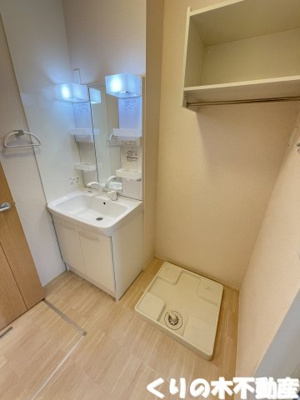 【洗面所】 | ラポール山路 | 脱衣スペースもあります