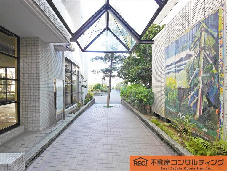 パーク・ハイム芦屋翠ヶ丘の駐車場