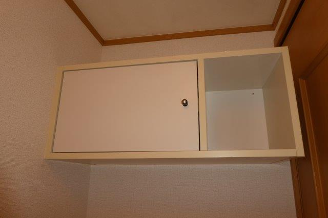 ヌーベル・アンジュのトイレ|トイレ棚