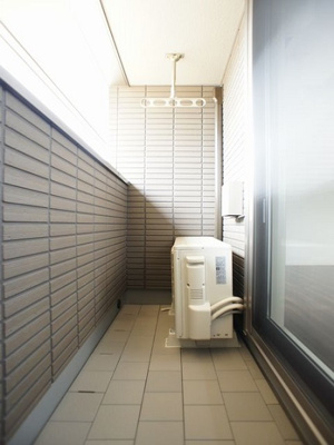 【バルコニー】 | ラヴィーヌ芝の内A | 日当たり良好！お洗濯物がたくさん干せます♪