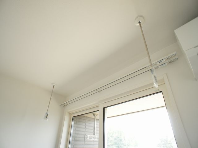 【その他】 | ラヴィーヌ芝の内A | 室内物干しがあります。