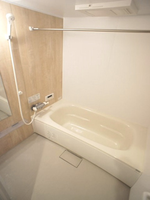 【浴室】 | ラヴィーヌ芝の内A | 浴室換気乾燥機と追い焚き機能付が付いています♪