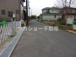 【前面道路含む現地写真】