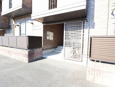 【エントランス】 | アイリスガーデン菰池 C棟 | エントランス