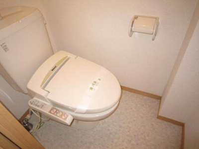 【トイレ】 | アイリスガーデン菰池 C棟 | C201 温水洗浄暖房便座