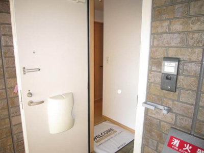 【玄関】 | アイリスガーデン菰池 C棟 | C201 玄関