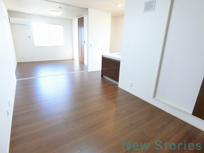 【居間・リビング】 | バイオレットガーデンA | おしゃれなリビングです