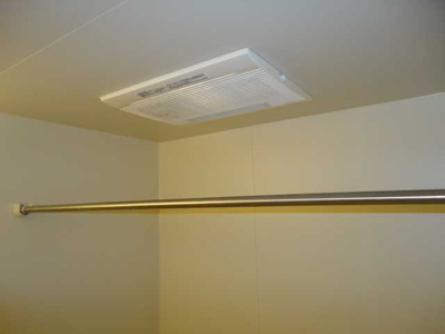 【その他】 | モン・リーブル | 浴室乾燥機