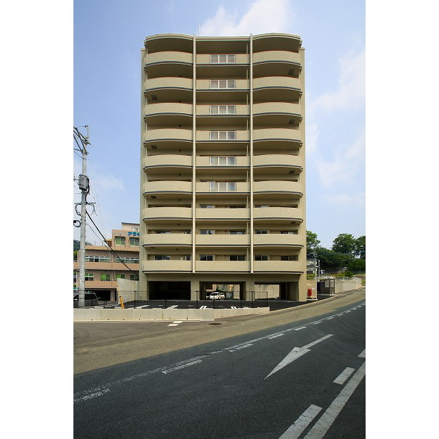熊本市西区春日３丁目の賃貸マンションの外観