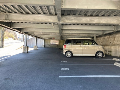 【駐車場】 | 朝日オフィス敷地内駐車場（小型車）