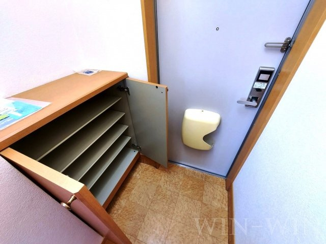 ライフイン・重森の玄関