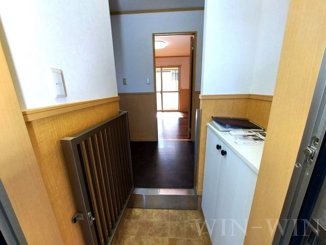 ライフイン・ビー・サークルの玄関