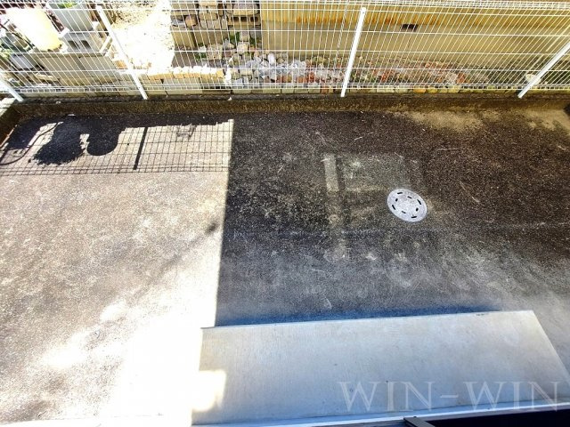 ライフイン・ビー・サークルの庭