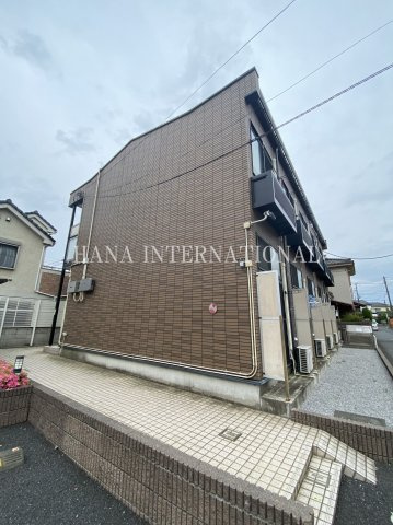 レオパレスナカザトの外観