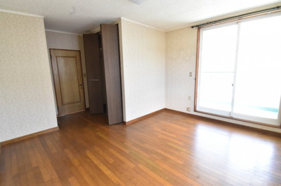 【洋室】 | 鹿屋市札元1丁目　中古戸建 | 2F