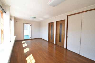 【洋室】 | 鹿屋市札元1丁目　中古戸建 | 2F