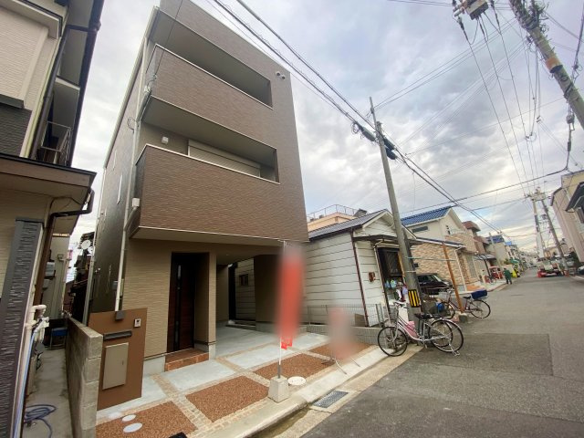 明石市港町　新築戸建の前面道路含む現地写真