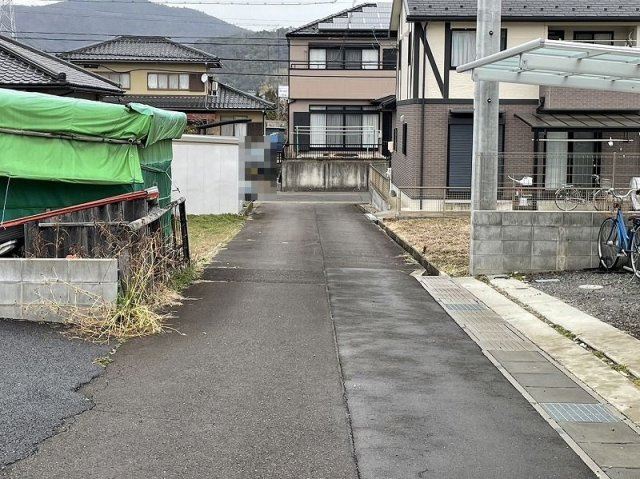 各務原市蘇原東島町2丁目の前面道路含む現地写真