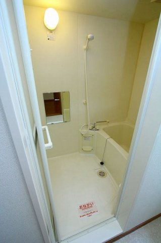 サファイアンエレガンスＡの浴室