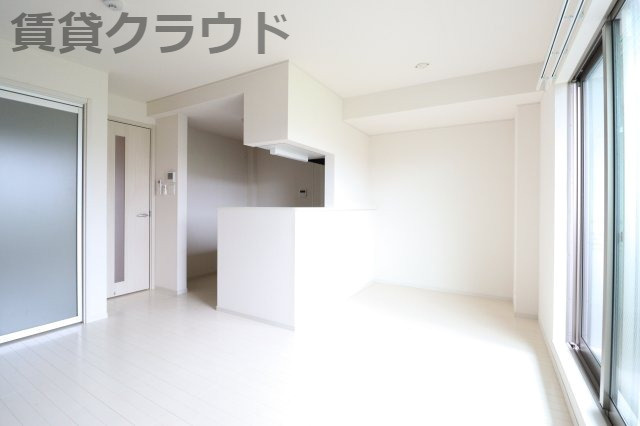 マルベリー千葉寺の居間・リビング|こちらの居間で趣味の時間をお楽しみください