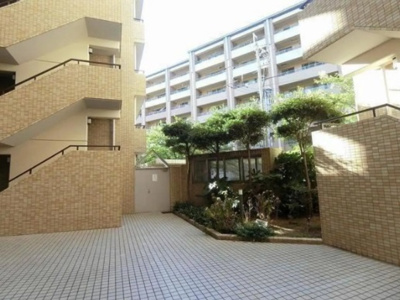 【エントランス】 | ロイヤルシャトー松並町