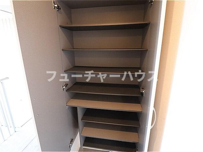 スカイブルー　Ｂの玄関