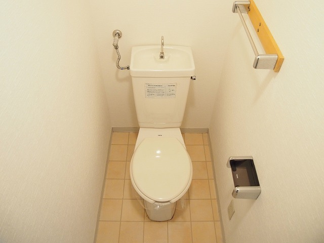 【トイレ】 | 【CP対象】ニューグリーンリーブス | 清潔感のあるトイレです