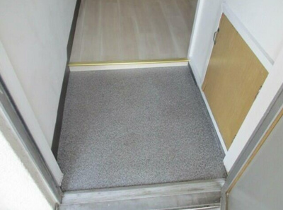 【玄関】 | 三彩ビル