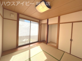 【和室】 | 大垣市墨俣町墨俣！プラント6の南側リフォーム済み中古住宅登場です♪お車スペース3台可能！カーポート付 | 大垣市墨俣町墨俣！プラント6の南側リフォーム済み中古住宅登場です♪お車スペース3台可能！カーポート付き！