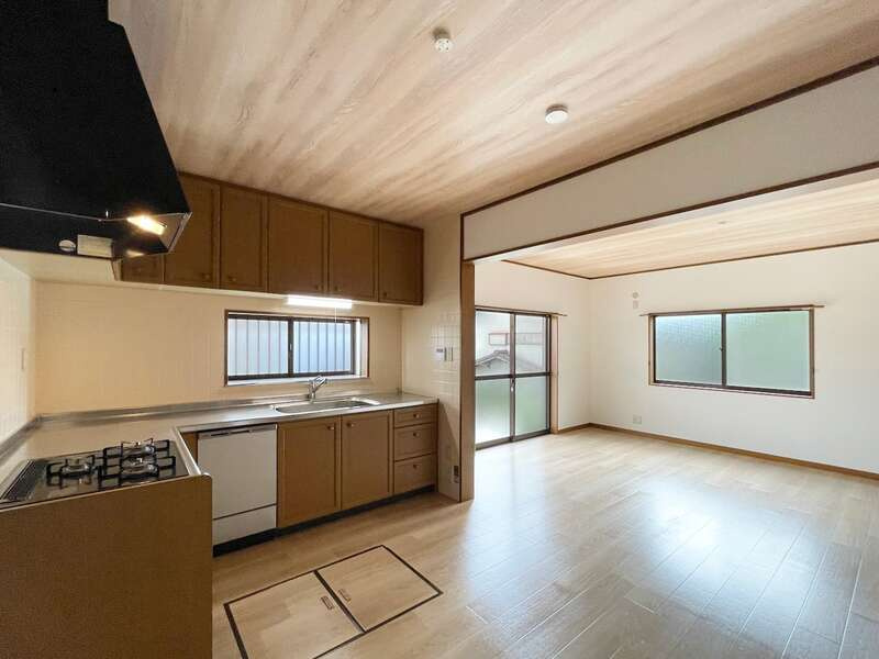宝塚市野上６丁目貸家の居間・リビング